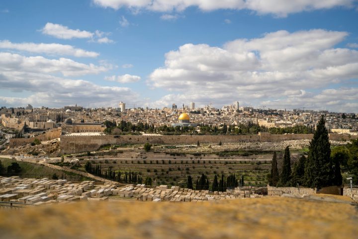 Separation, Distinction, and Unity: The Incarnation in a Divided Holy Land